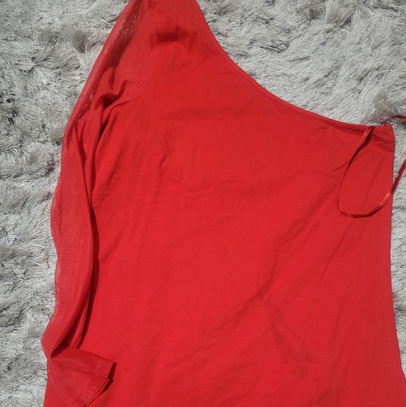 Top - Picture 2 of 3